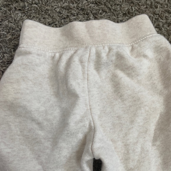 Bundle girls pants sweat pants 18-24m gap - Picture 4 of 10